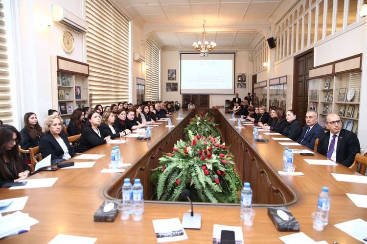 ADPU-da I Türkoloji Qurultayın 100 illiyi qeyd edilib