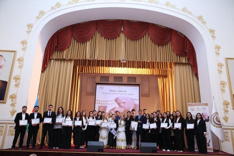 ADPU-nun Filologiya fakültəsində Xalq şairi Bəxtiyar Vahabzadənin 100 illik yubileyinə həsr olunmuş “Sözün zirvəsi – Vahabzadə 100” adlı ədəbi-bədii tədbir təşkil olunmuşdur.