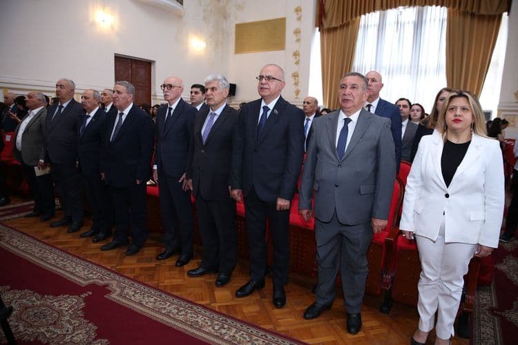 Azərbaycan Dövlət Pedaqoji Universitetində “Ana dili: kimlik və gələcək” mövzusunda gənclərin iştirakı ilə respublika konfransı keçirilib