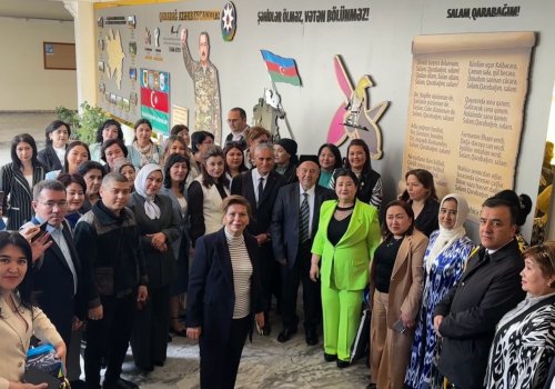 Azərbaycan Dövlət Pedaqoji Universitetinin və  Cizzax Dövlət Pedaqoji Universitetinin birgə təşkilatçılığı ilə “Ədəbi əlaqələr- yaradıcılıq prosesinin güzgüsü” adlı antologiyanın təqdimatı keçirilmişdir.