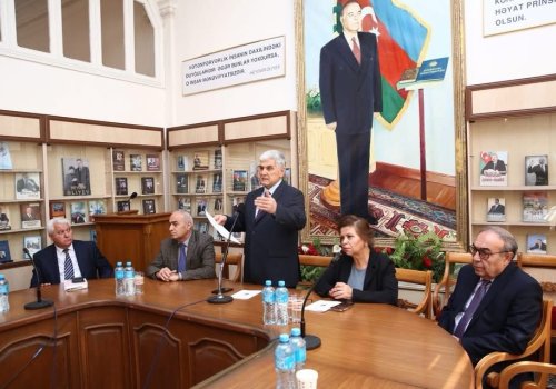 ADPU-nun Filologiya fakültəsinin Ədəbiyyat kafedrasının təşkilatçılığı ilə Azərbaycan maarifçi-realist ədəbiyyatının görkəmli nümayəndəsi, yazıçı, pedaqoq və ictimai xadim 