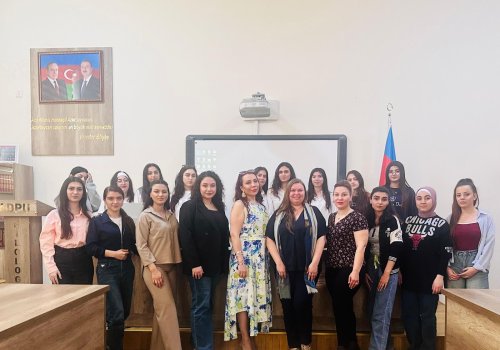 ADPU-nun Filologiya fakültəsində Polşanın Silesiya Universitetinin Və Gürcüstanın İlia Dövlət Universitetinin mütəxəssisi Maqdalen